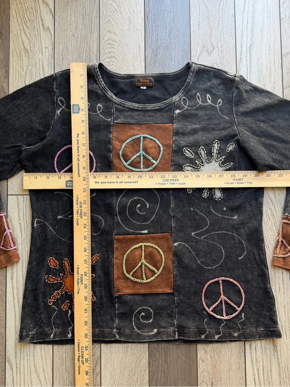 Vintage Rising International Black Peace-Sign Patch Long Sleeve Top L